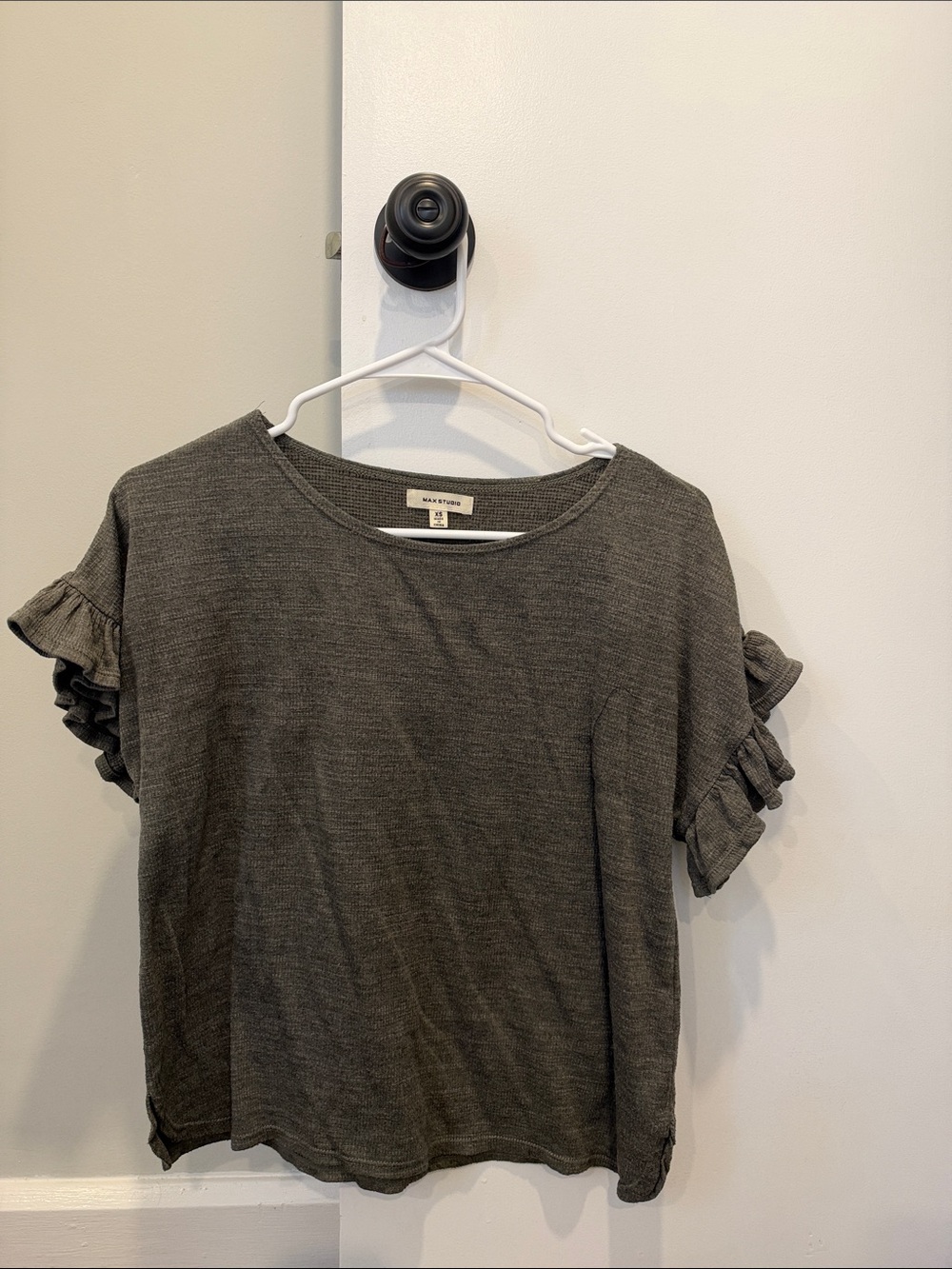 Max Studio Charcoal Ruffle Sleeve Short Sleeve Tee